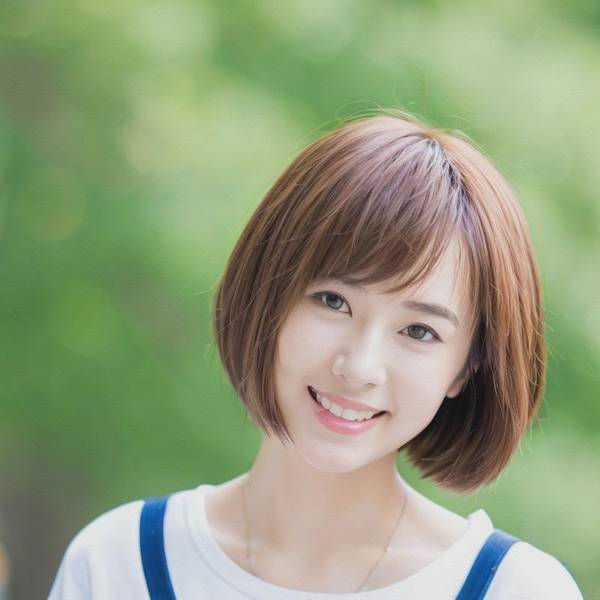 圓臉女生短發發型，圓臉女生的短發逆襲指南完美修飾臉型秘籍