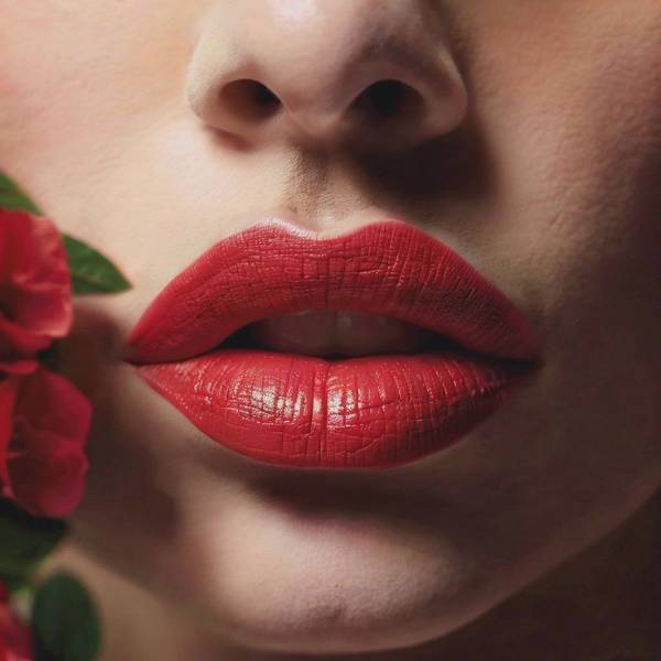 讓嘴唇變薄的方法,6招安全撫平厚唇還你精致薄唇美學(xué)